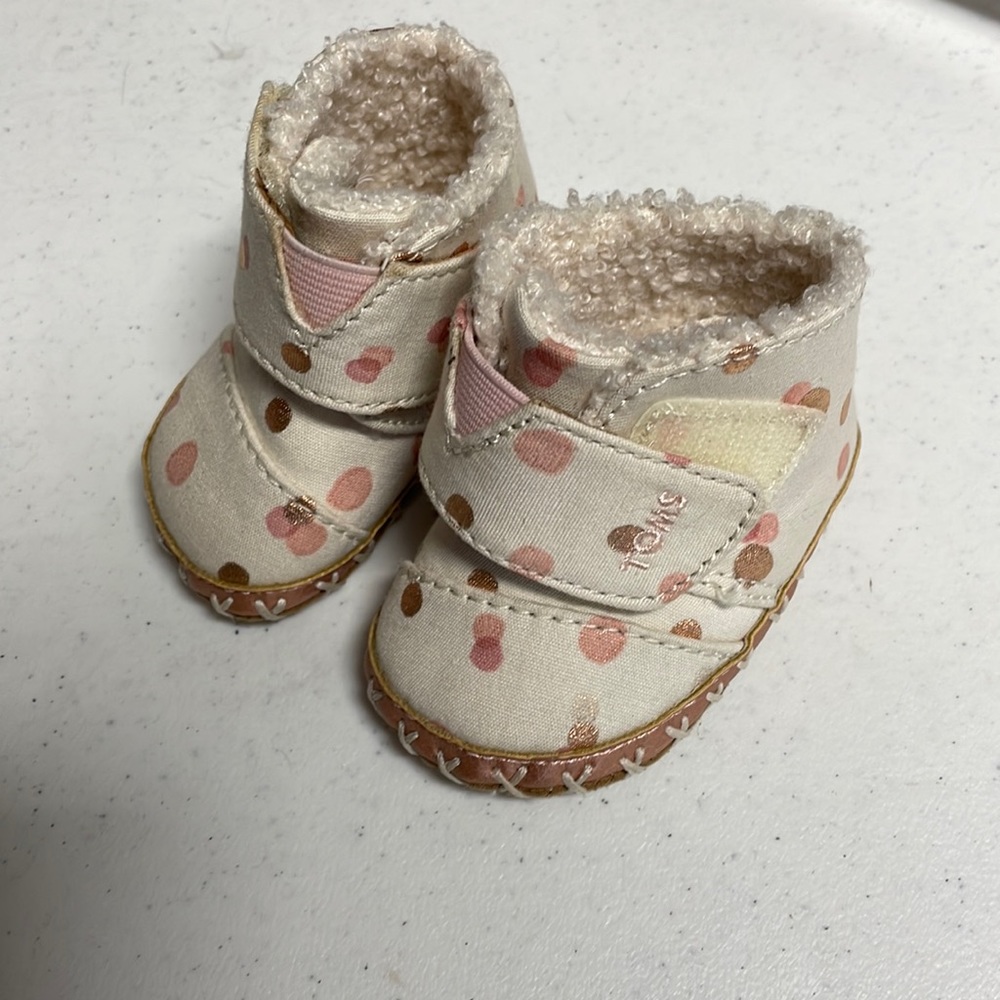 Baby girl Tom’s